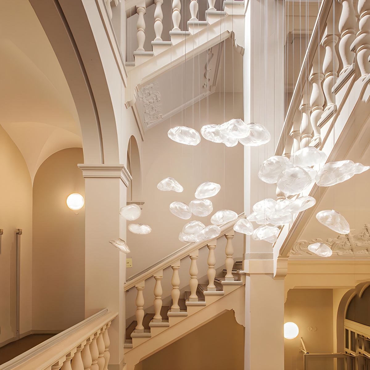 Suspension nordique en verre au Design nuage