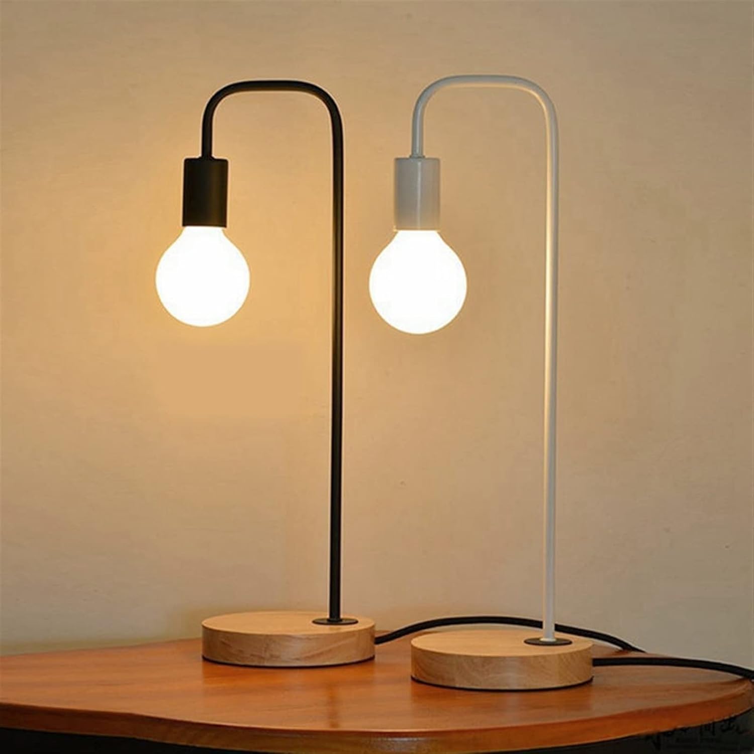 Vintage Black and White Desk Lamp E27 - Nordic Wood Table Light