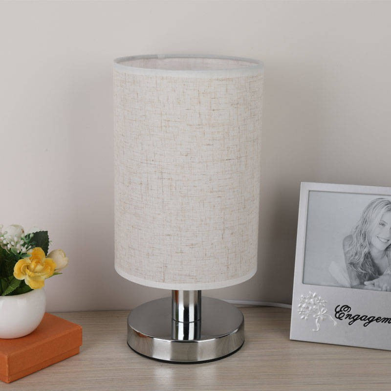 Lampe de chevet LED chromé avec abat-jour en tissu