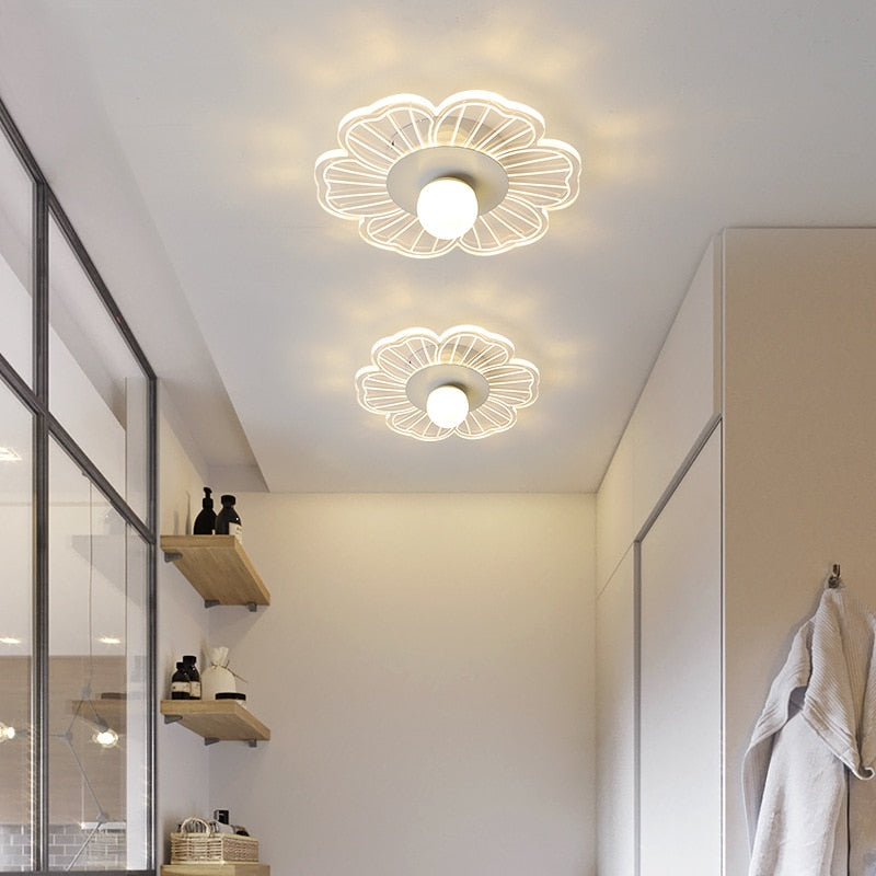 Modern LED Flower-Shaped Ceiling Light - Majesty