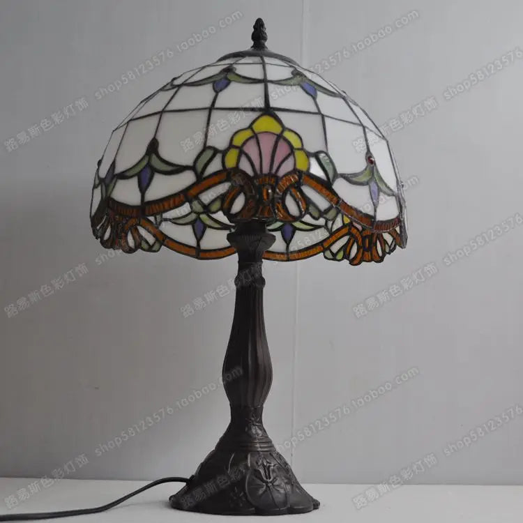 Tiffany Style Baroque Table Lamp with Metal Base