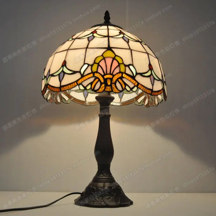 Tiffany Style Baroque Table Lamp with Metal Base