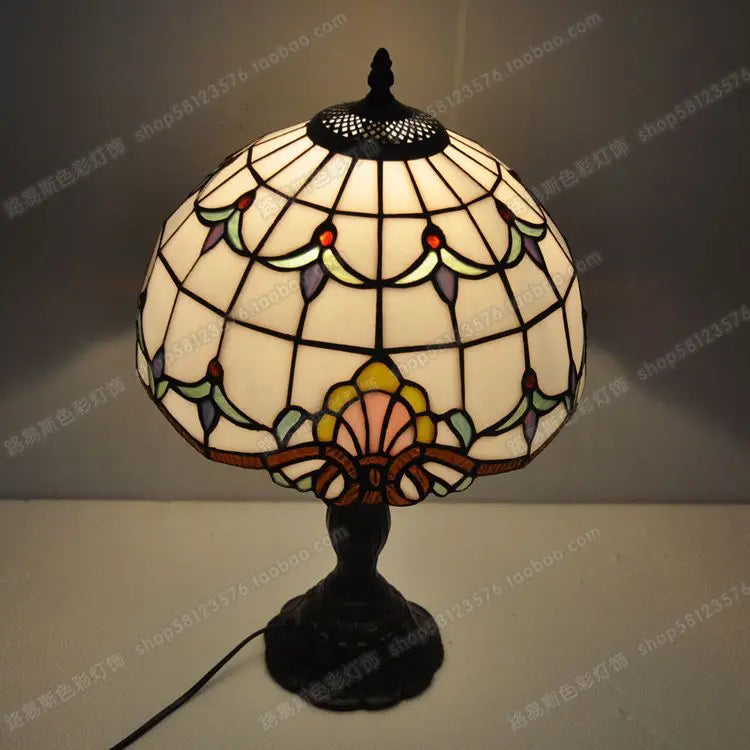 Tiffany Style Baroque Table Lamp with Metal Base
