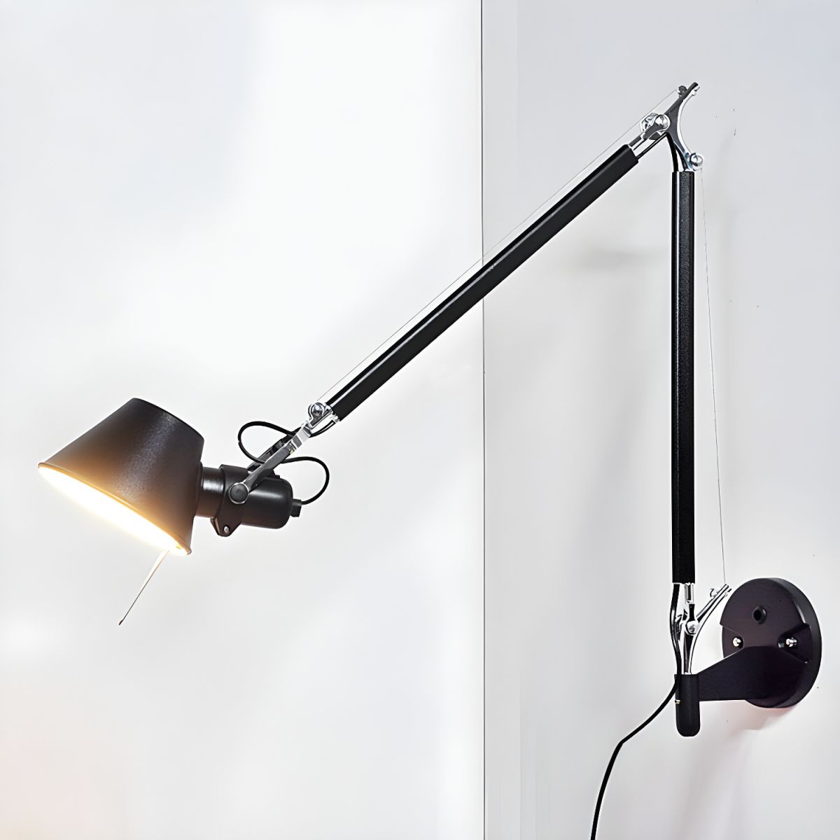 Adjustable Wall-Mounted Arm Lamp