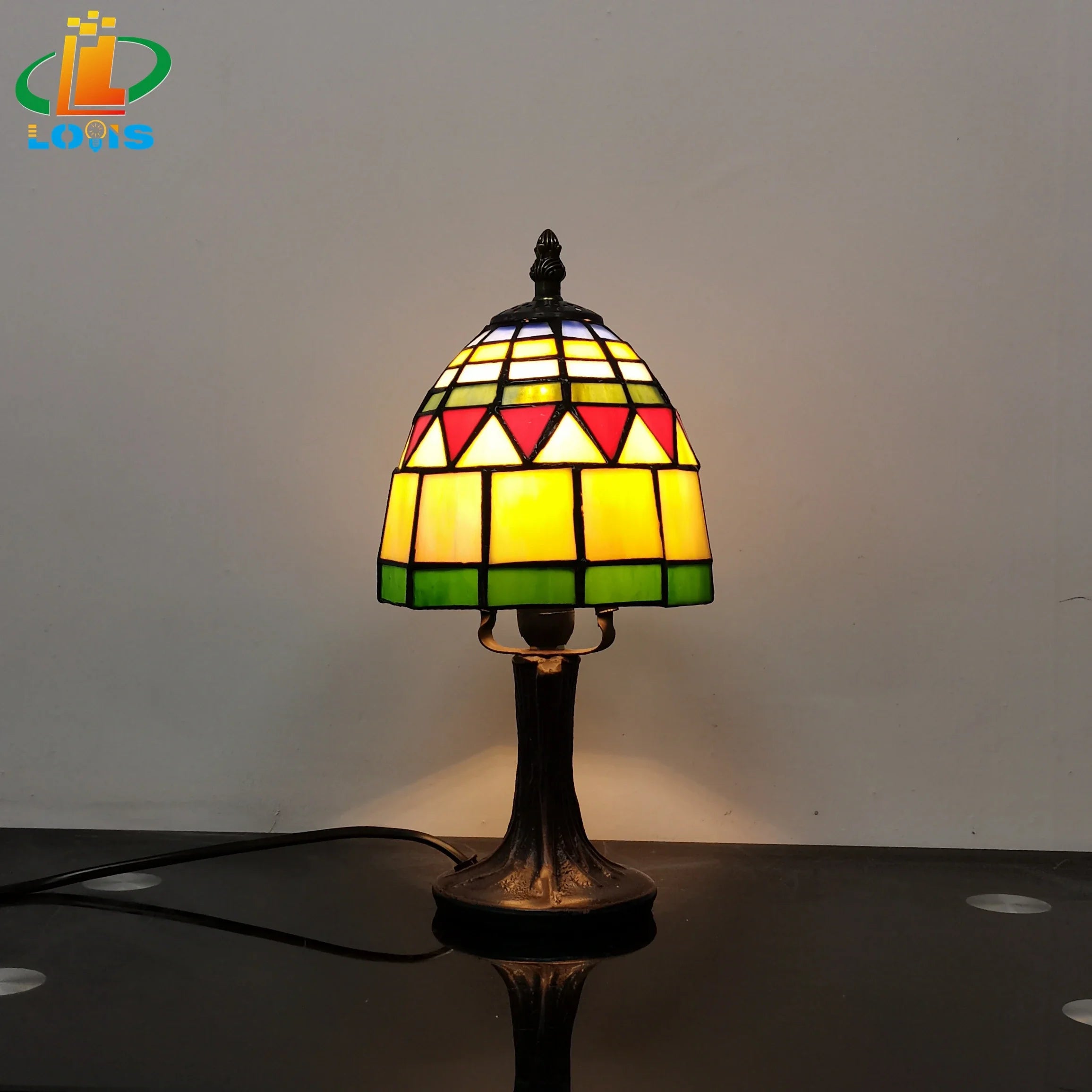 Tiffany Style Colored Glass Nightstand Lamp for Elegant Decor