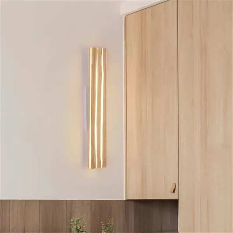 Scandinavian Cracked Wood Wall Sconce