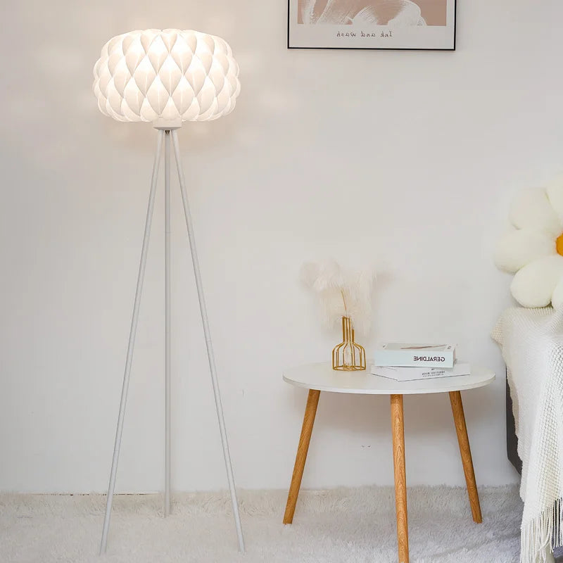 Modern and Elegant Floor Lamp for a Cozy Ambiance
