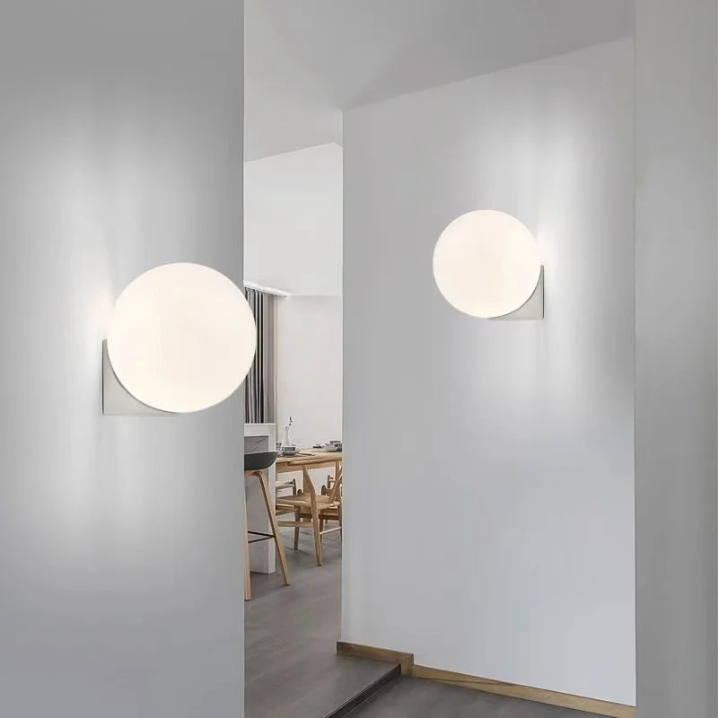 Creative Personality Art Sphere Wall Sconce