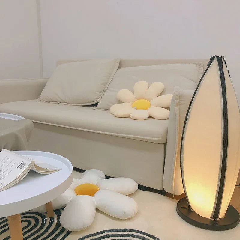 Bauhaus Style Tulip Desk Lamp - Elegant Ambiance