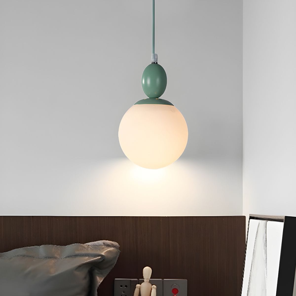 Colorful Suspension with Macaroon Norenza