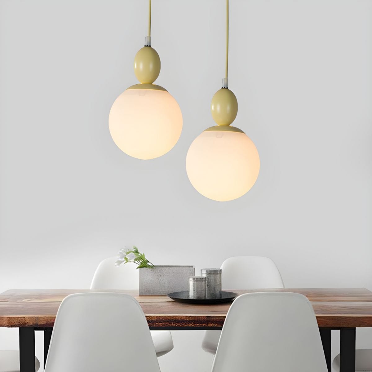 Colorful Suspension with Macaroon Norenza