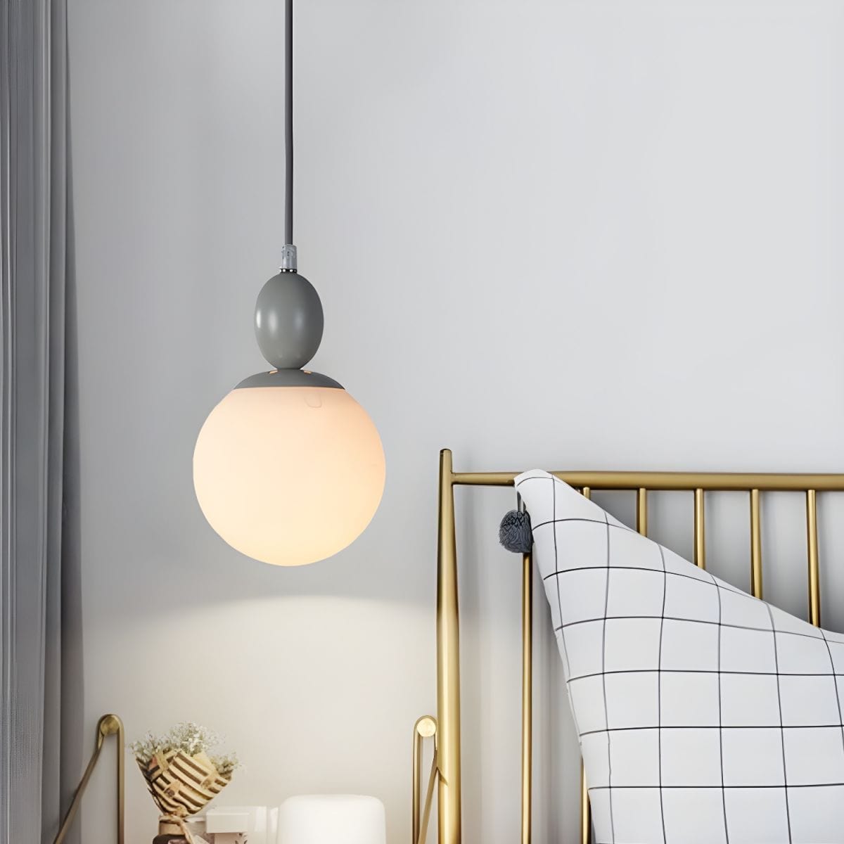 Colorful Suspension with Macaroon Norenza