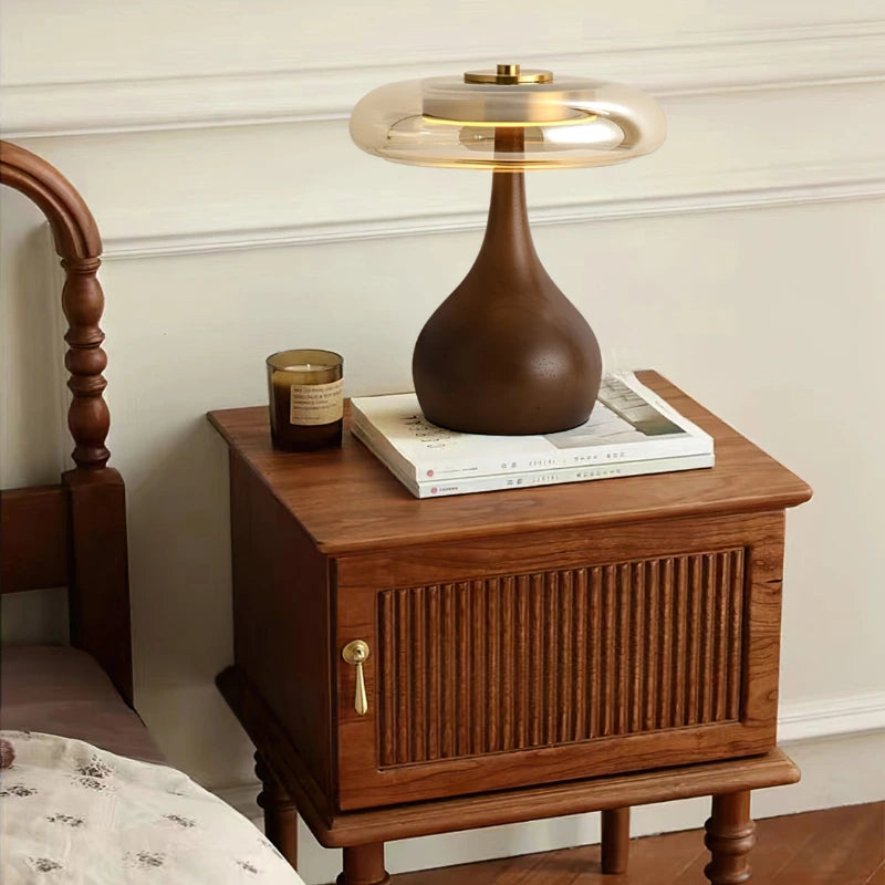 Creative French Retro Table Lamp for Interior Decor