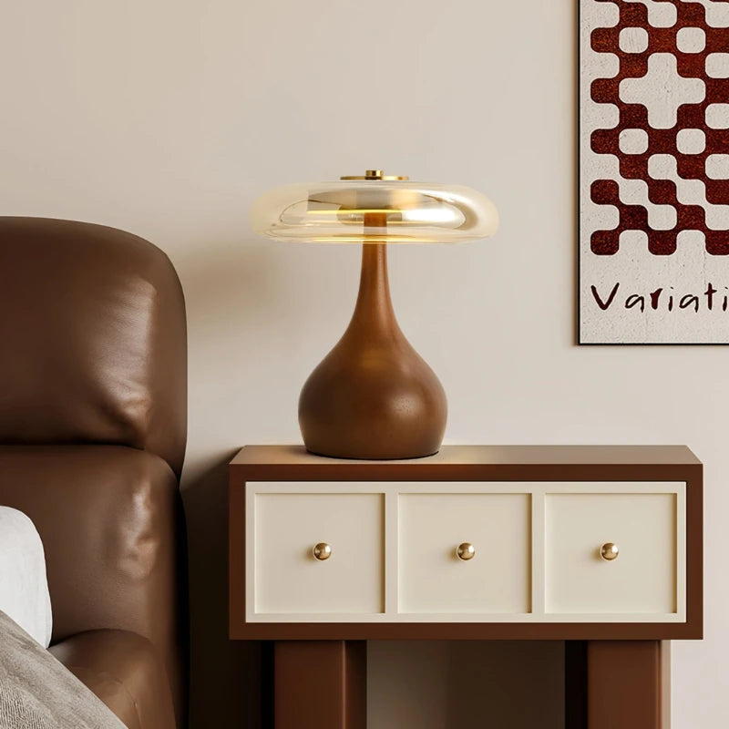 Creative French Retro Table Lamp for Interior Decor