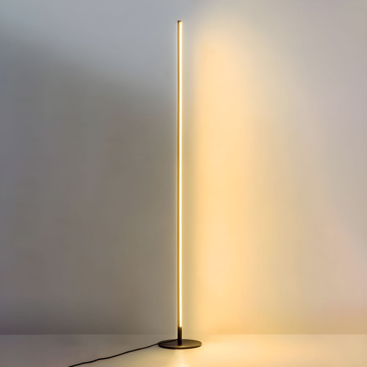 Lucien Minimalist LED Floor Lamp Black Norenza