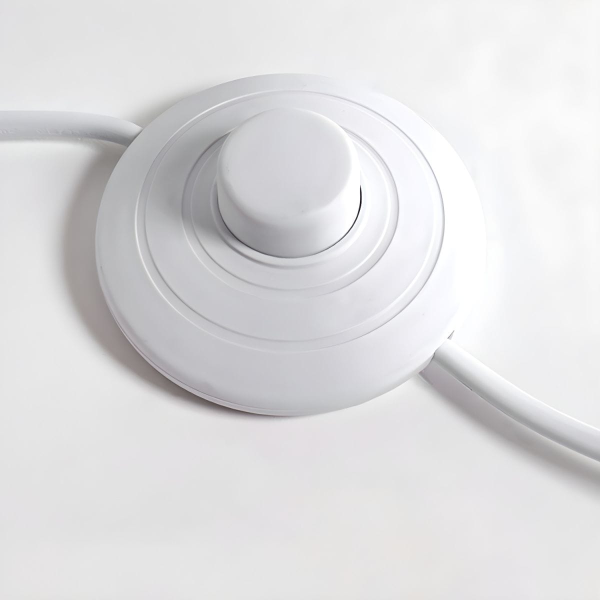 Modern Aluminum Floor Lamp with Dimmable Brightness for Home Decor Norenza