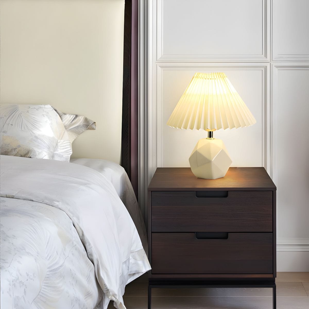 Modern Ceramic Nightstand Lamp for Office & Creative Nightlight Norenza