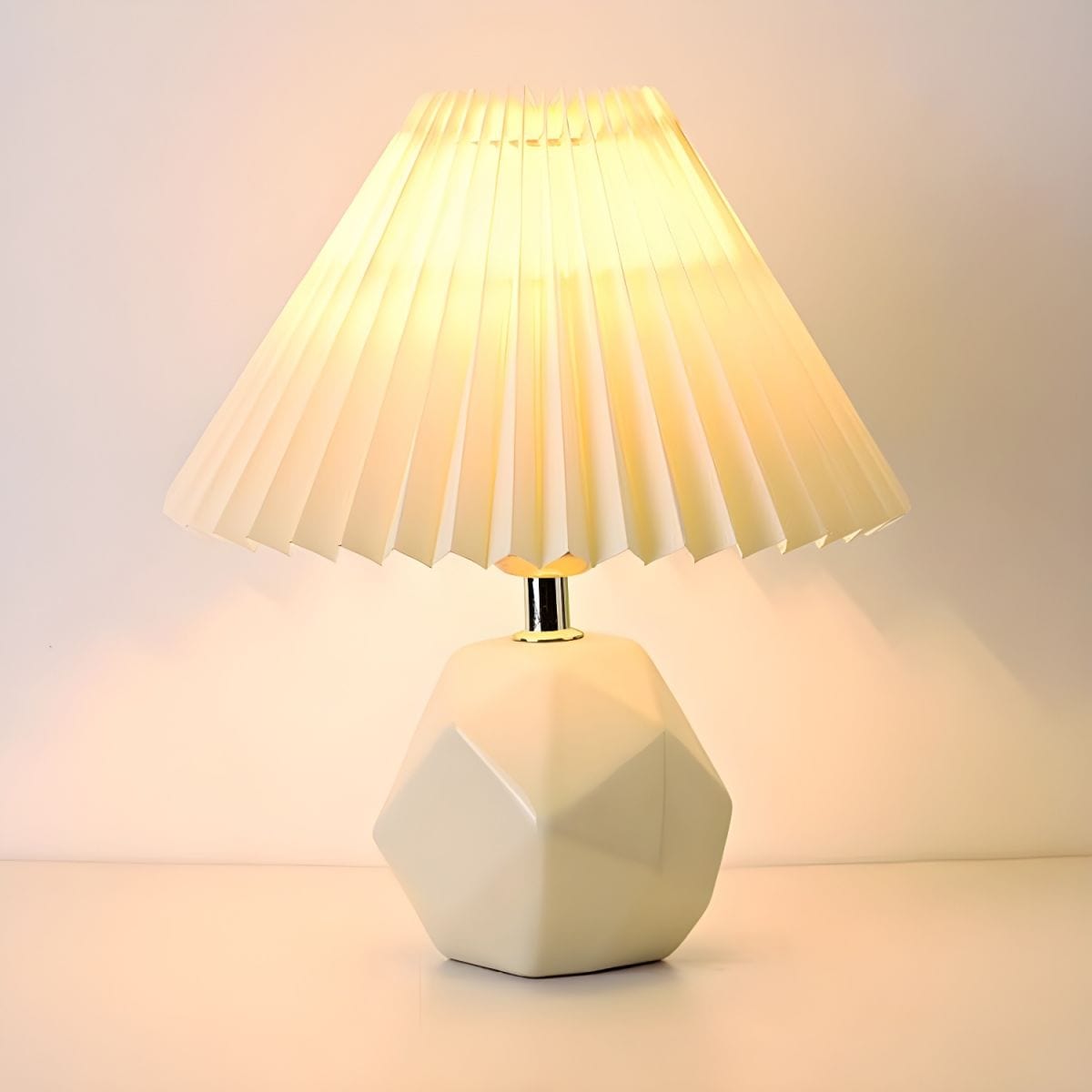 Modern Ceramic Nightstand Lamp for Office & Creative Nightlight White Norenza