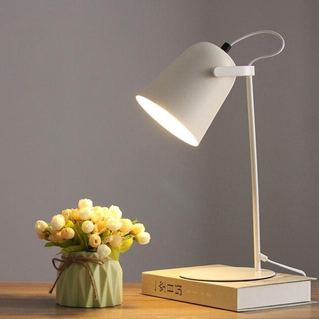 Modern Desk Lamp with Cylindrical Shade White Norenza