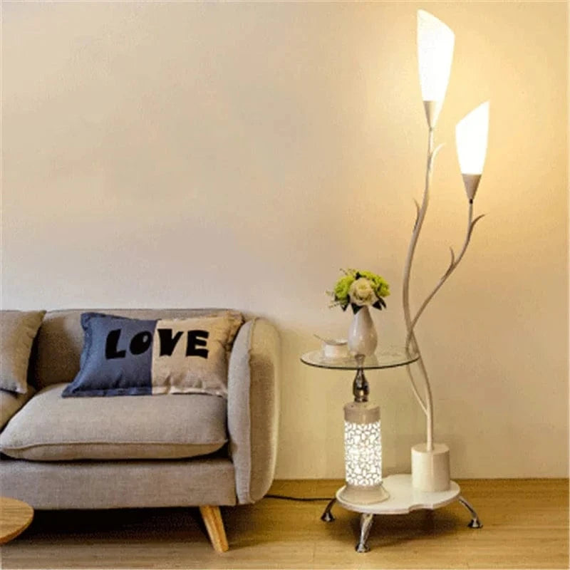 Modern Floor Lamp with Integrated Table - Creative Nordic Design A / White Norenza