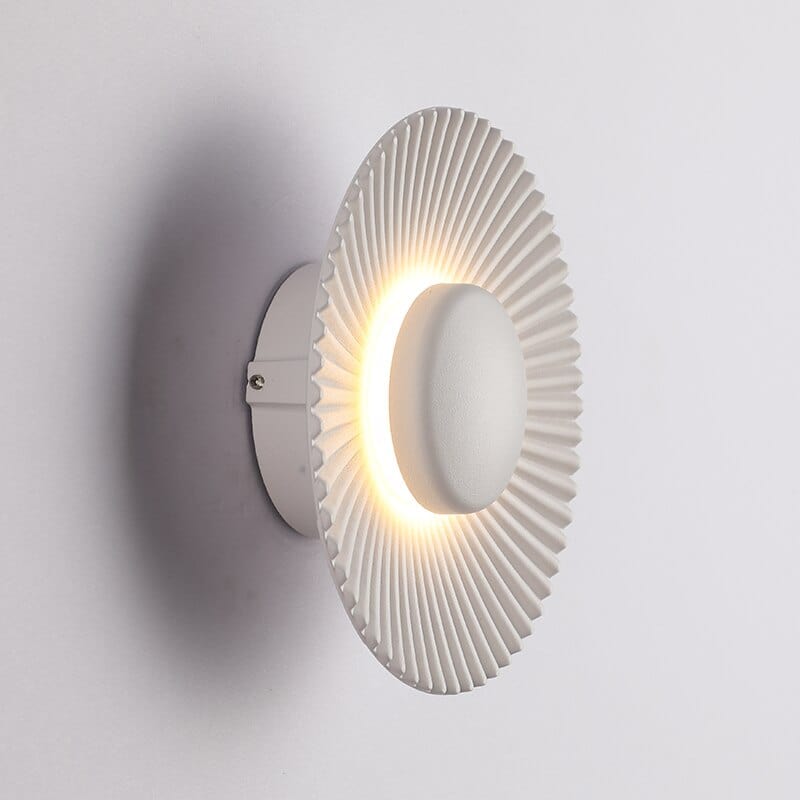 Modern LED Metal Sun-Shaped Wall Sconce Norenza