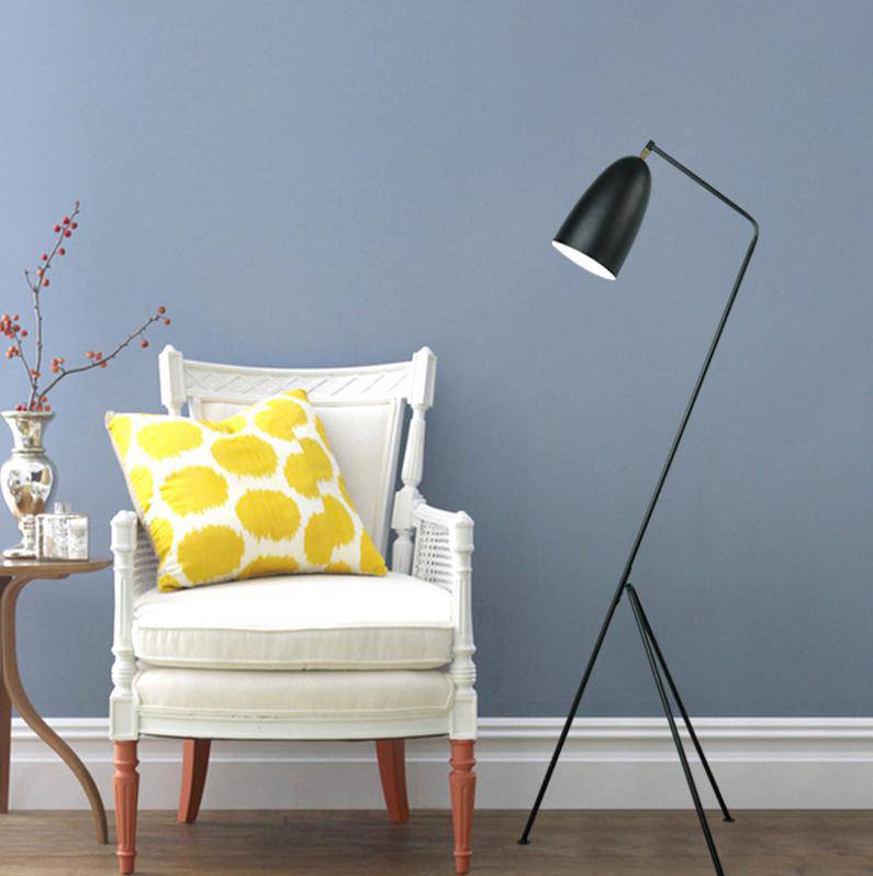 Modern LED Triangle Floor Lamp Norenza