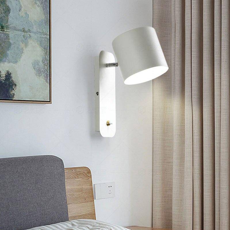 Modern Round LED Wall Sconce in Metal and Wood - Nordic Design White Norenza