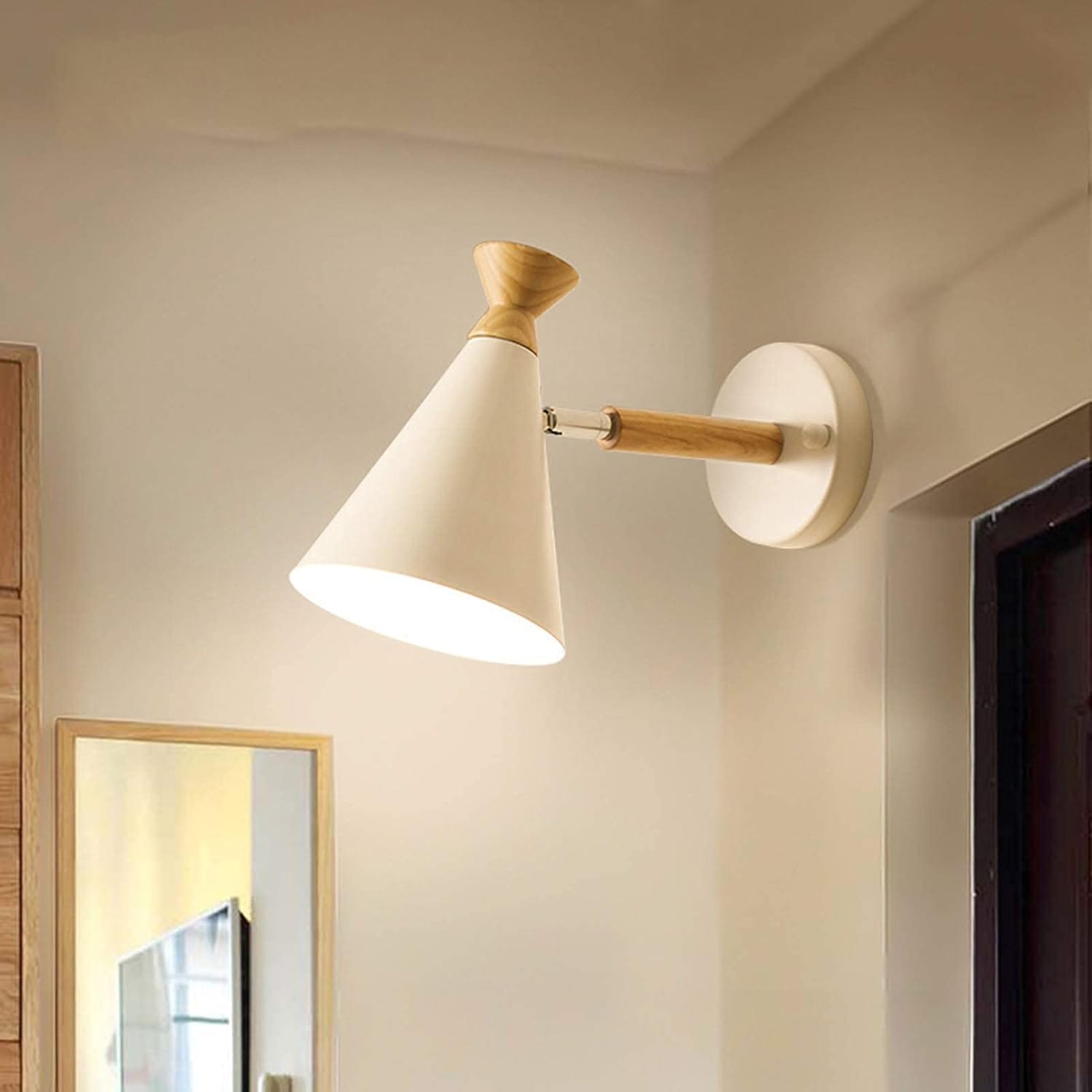 Nordic Solid Wood Wall Sconce Norenza
