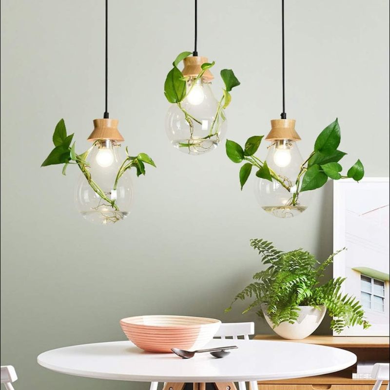 Suspension bocal en verre à fleur et support en bois