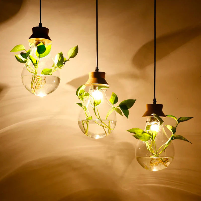 Suspension bocal en verre à fleur et support en bois