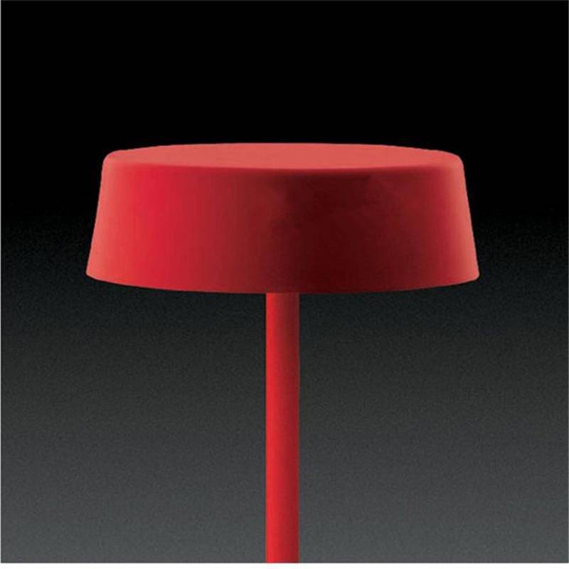Modern Designer Floor Lamp with Luxurious Shade