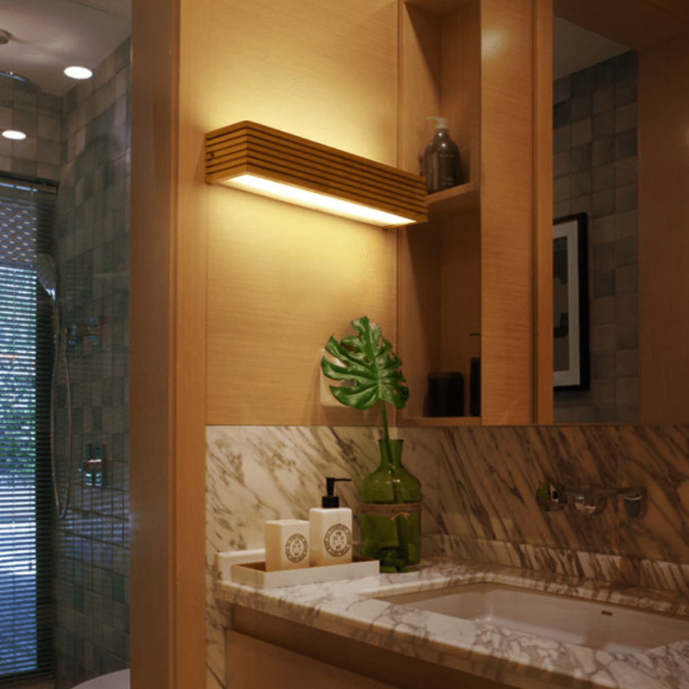 Rectangular LED Wall Sconce in Carved Wood - Japan Style Norenza