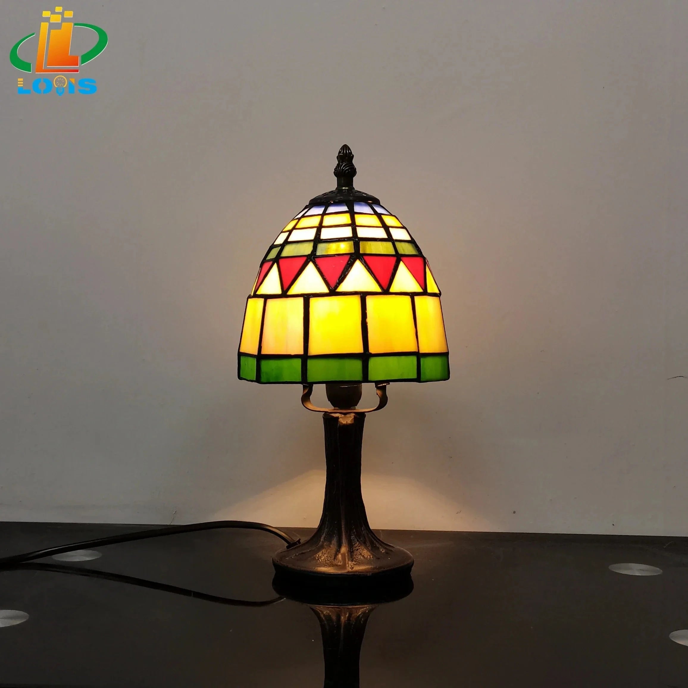 Tiffany Style Colored Glass Nightstand Lamp for Elegant Decor Norenza