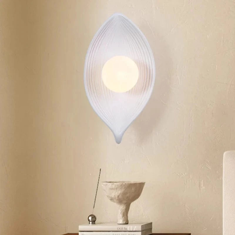 Vintage Leaf Design Resin Wall Sconce Norenza