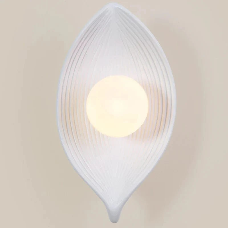 Vintage Leaf Design Resin Wall Sconce White Norenza