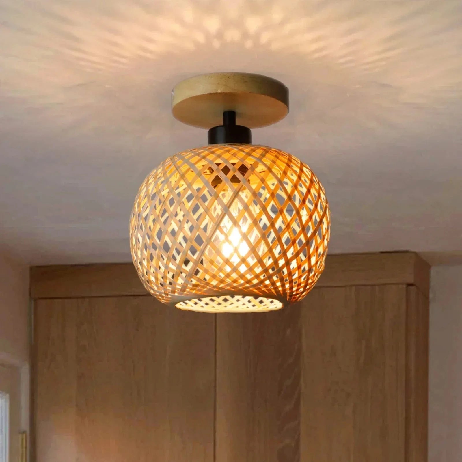Woven Bamboo LED Ceiling Lamp - Stylish Decorative Lighting Norenza